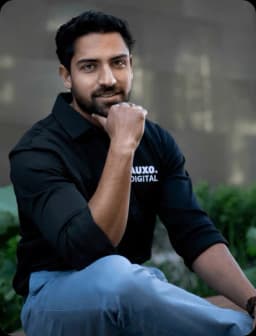 Oz Razak, Founder of Auxo Digital